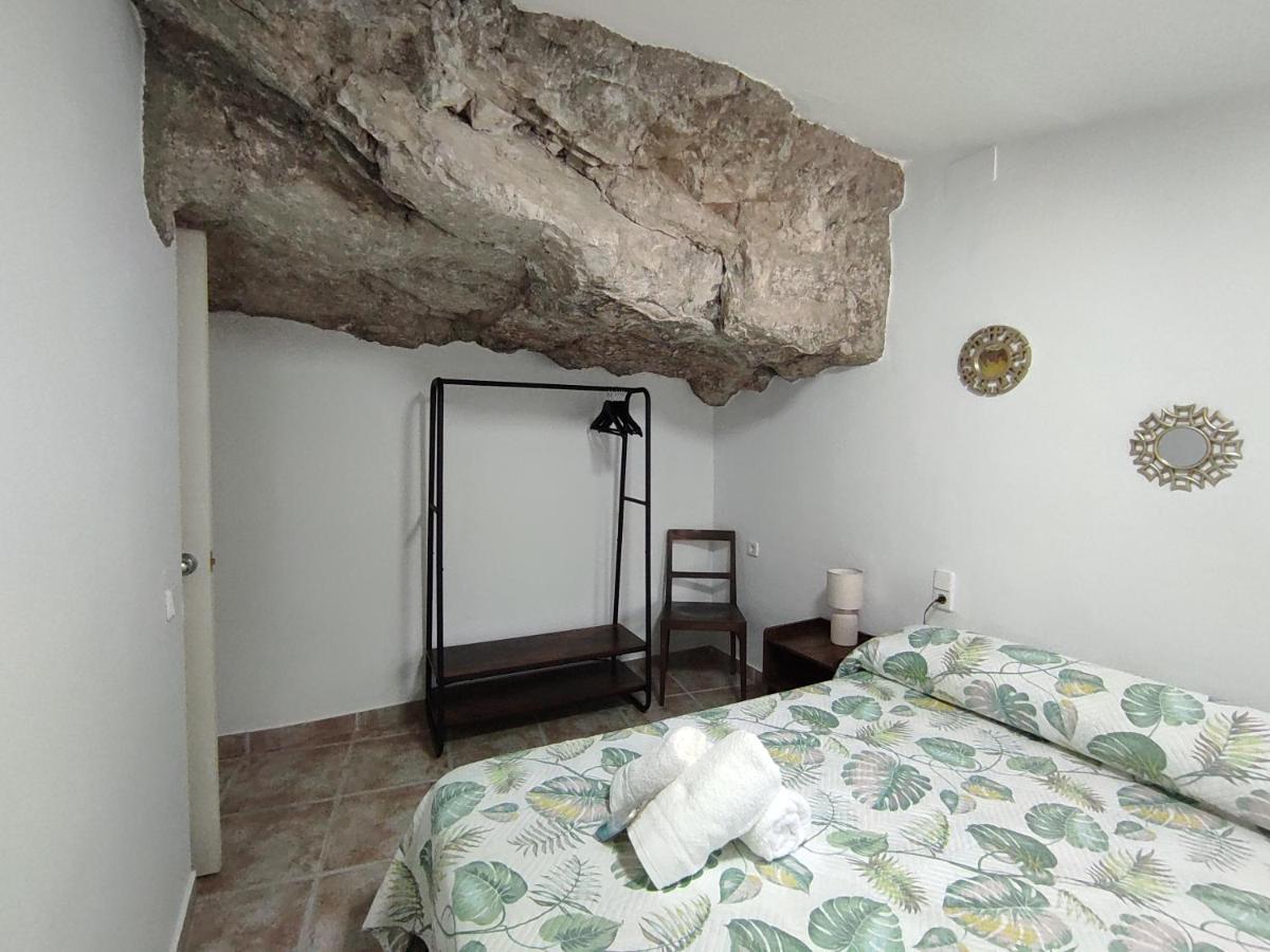 Holiday home Casa Cueva El Porton Alcala del Jucar
