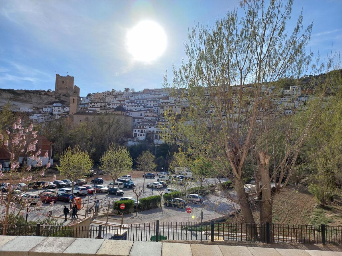 Casa Cueva El Porton *