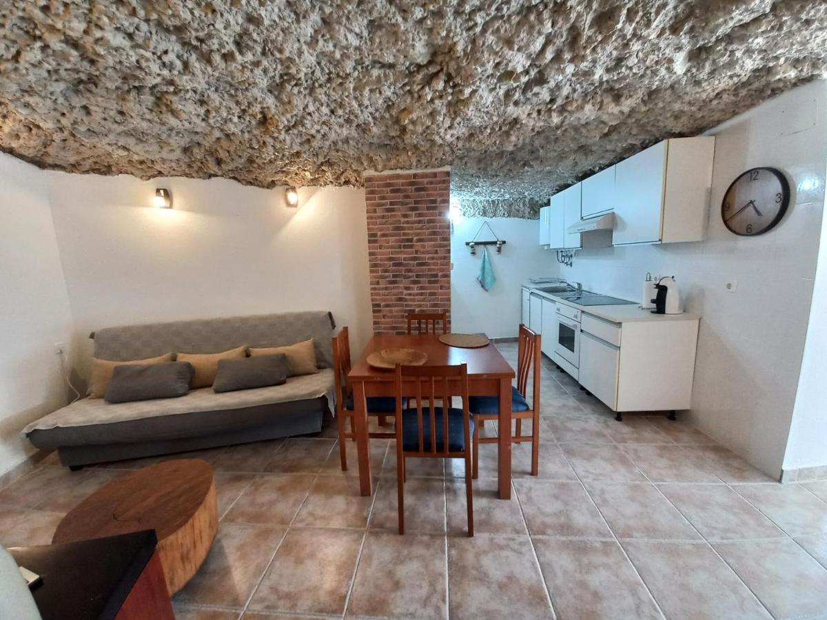 Casa Cueva El Porton